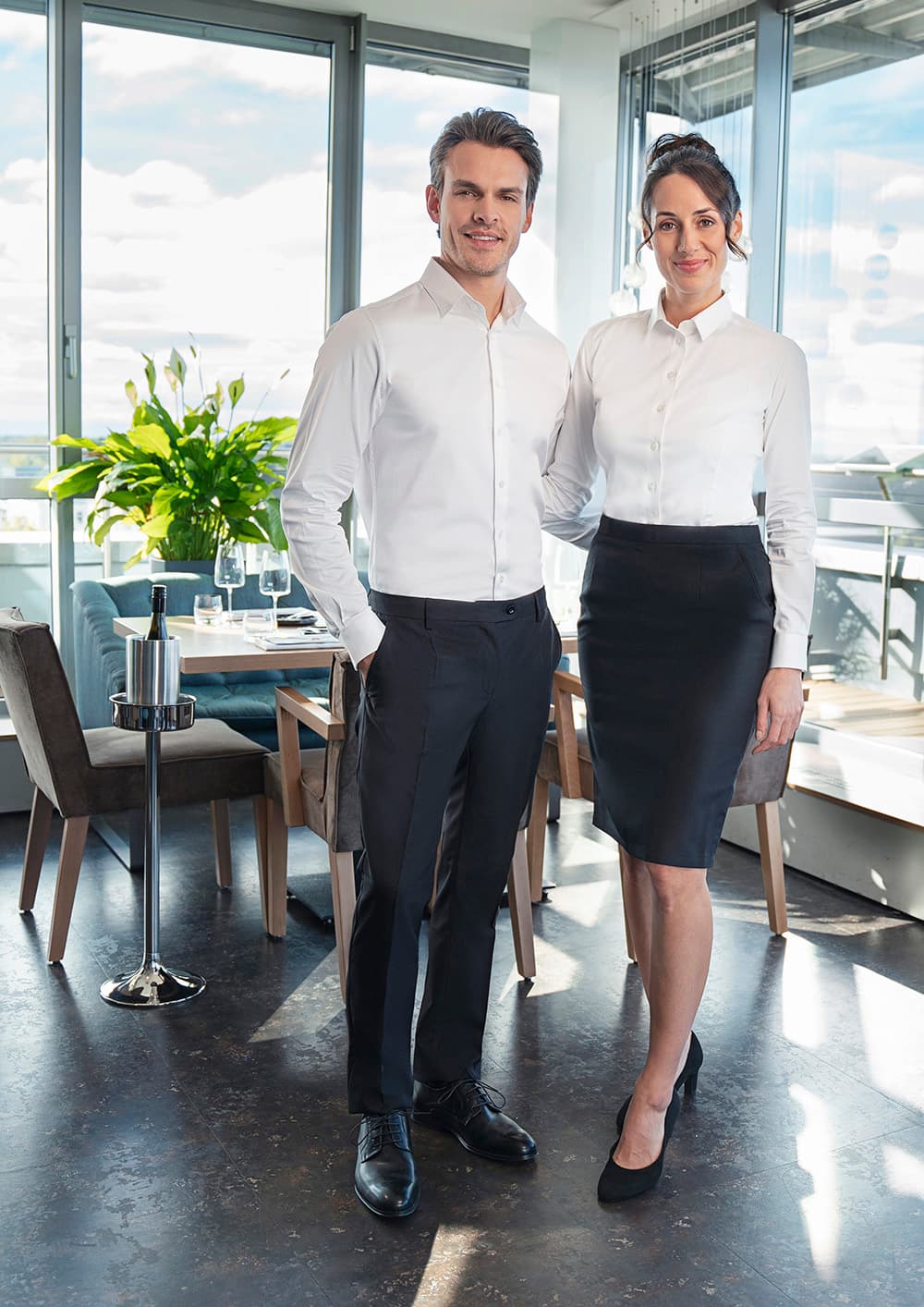 Spódnica kelnerska damska Basic BRF 2/1/44 kolor czarny