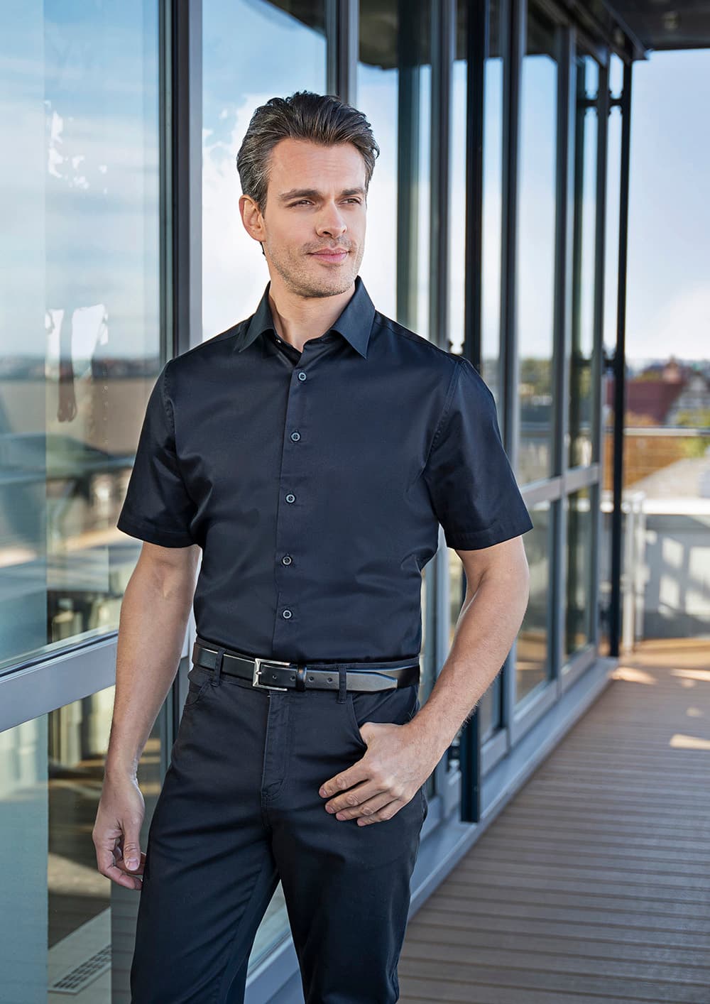 Koszula męska z krótkim rękawem Active-Stretch w kroju Modern-Fit BM 15/1/3XL kolor czarny